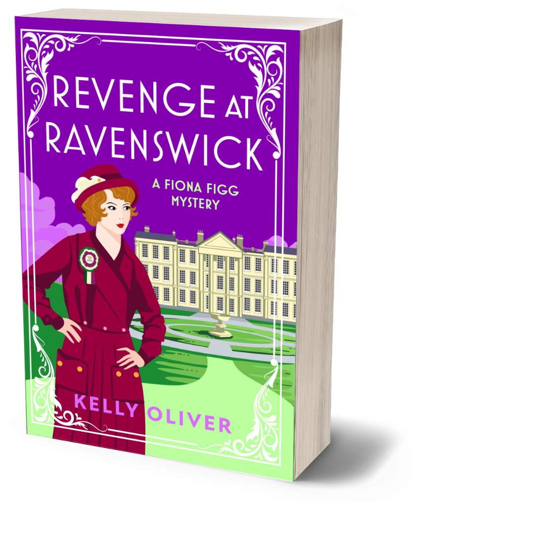 Revenge at Ravenswick - Paperback (Fiona Figg Mysteries Book 1)